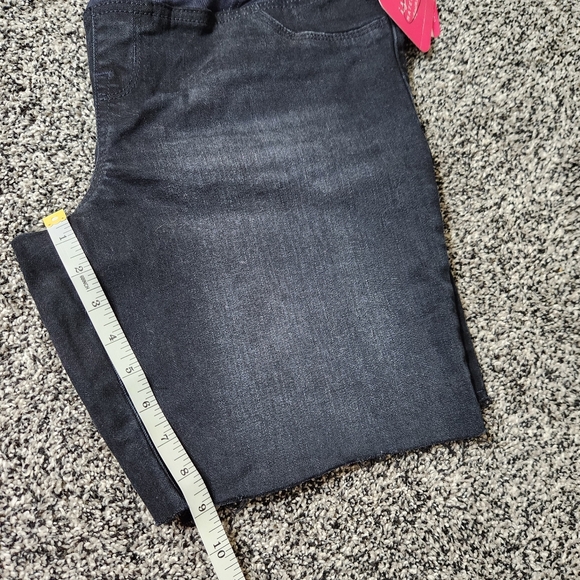 Isabel Maternity Bermuda Shorts Sz 12 Black Denim Crossover‎ Panel 9" Inseam Nwt - Picture 11 of 11
